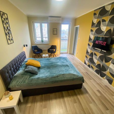 Fresh Smartly Designed Studio Flat & Sunny Balcony Budapest Exterior photo
